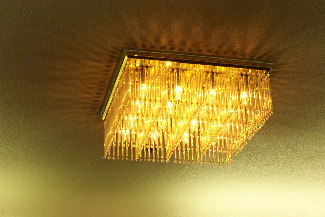 LED電球シャンデリア